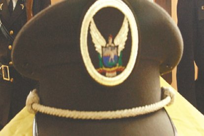 Al agente le propinaron varios disparos.