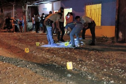 La víctimas fue atacada en la puerta de su casa, en las calles Miguel Paredes y 9 de Octubre del cantón Naranjito.