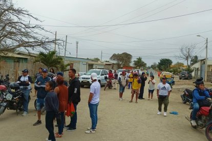 Santa Elena: Hombre fue acribillado cuando conversaba con un amigo