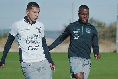 La selección de Ecuador se alista para su duelo frente a Arabia Saudita en Murcia, España.