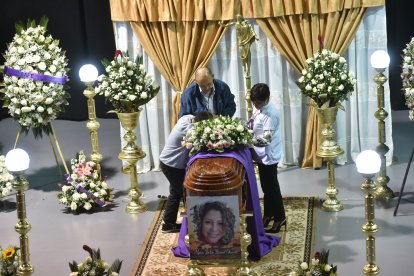 Amigos y familiares mostraron su apoyo a la madre y al hijo de María Belén Bernal.