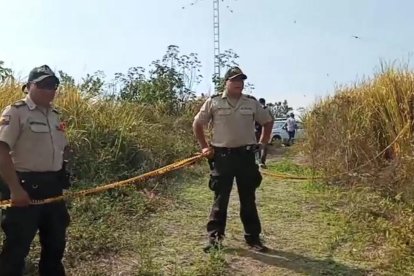 Dos cuerpos maniatados fueron hallados en un barrio de Esmeraldas