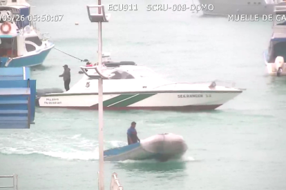 Personal del 911 reportó que 30 personas fueron rescatadas.