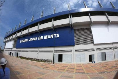 Hinchas del Delfín de Manta protagonizan nuevo acto de violencia en el fútbol ecuatoriano
