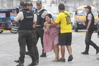 Allegados de la víctima arribaron al sitio del suceso.