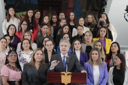 Viceministra de Educación, Alexandra Cárdenas, renunció al cargo tras polémico recuento de tuits