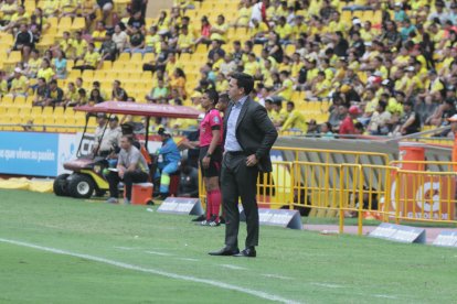 El DT de Guayaquil City, Pool Gavilánez, espera vencer a Barcelona de visita.
