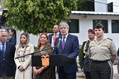 El primer mandatario le dio tiempo extra al comandante de la Policía para que encontrara al sospechoso.