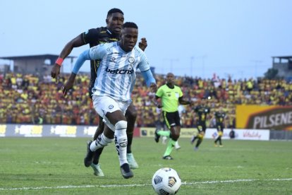 Barcelona y Guayaquil City empatan 1-1.