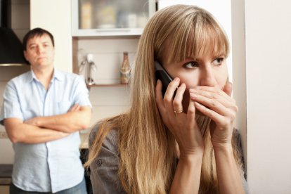 Mandará a su marido al mundial para disfrutar con su amante