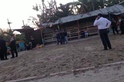 El hecho además dejó dos heridos, quienes de forma colateral recibieron impactos de bala.