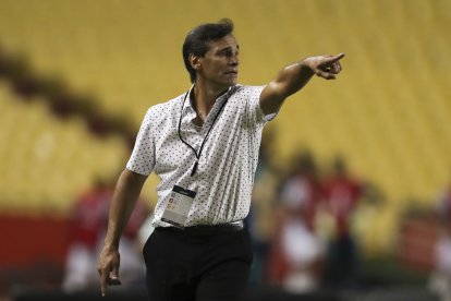 El estratega de Barcelona, Fabián Bustos, regresó al Ídolo tras un paso por el Santos de Brasil.