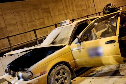 Incendio vehicular causó pánico en Quito