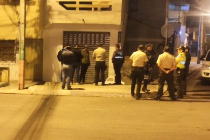 La víctima, no fue identificada, pues no tenía documentos de identificación que faciliten esa acción.