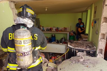 La casa quedó seriamente afectada tras la explosión