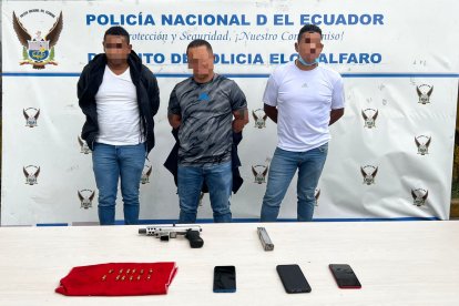 Los sospechosos supuestamente estaban robando a los moradores de La Mena.