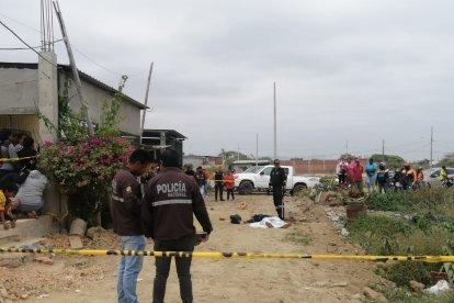 Policía Nacional llegó al lugar a recaudar indicios balísticos y a hacer el levantamiento del cadáver.