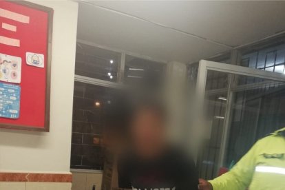 El presunto autor del crimen estaba escondido cerca del lugar de los hechos.