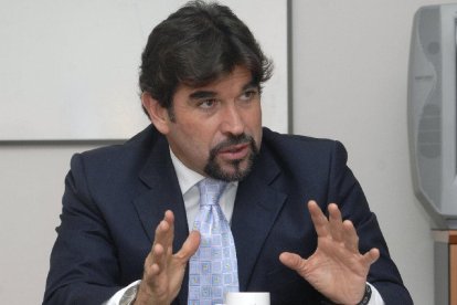 Carlos Vera sobre el incidente con su sonidista: "Ya lo había reprendido y observado varias veces antes"