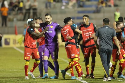 Aucas quedó a un paso de acceder por primera vez a una definición por el título tras vencer a Barcelona en Milagro.