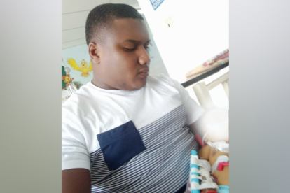 El padre de la bebé perdió su empleo hace un año y la economía es deficiente en el hogar.