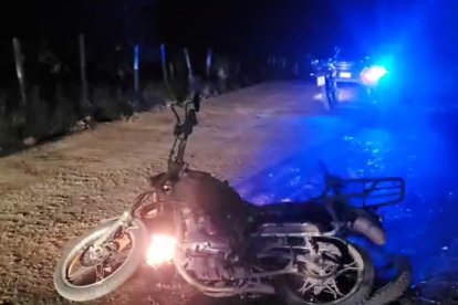Dos motos fueron quemadas en una zona desolada del este de Cuenca