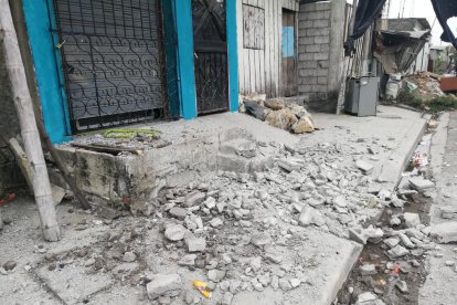 'Bombazo' en la casa de un expolicía también fue víctima de extorsionadores en la isla Trinitaria