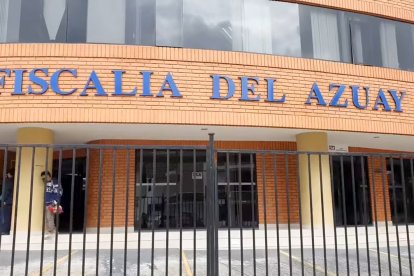 Presuntos delincuentes habrían vaciado algunas oficinas de la Fiscalía del Azuay