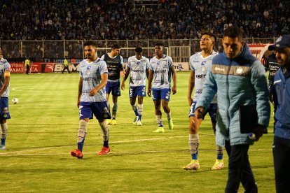 Macará selló una complicada campaña con el descenso a la Serie B tras caer por 3-1 ante Técnico Universitario.