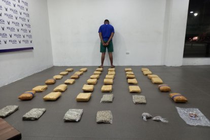 Kevin R., de 23 años, fue detenido con 40 kilos de una sustancia que podría ser marihuana.