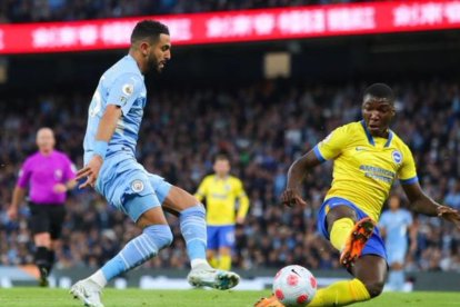 En abril pasado, Moisés Caicedo fue titular en la derrota del Brighton ante el Manchester City.
