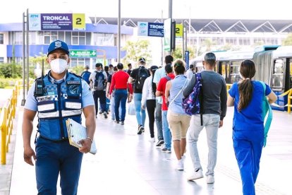 La ATM se alista para recibir y guiar a miles de hinchas brasileños en Guayaquil.