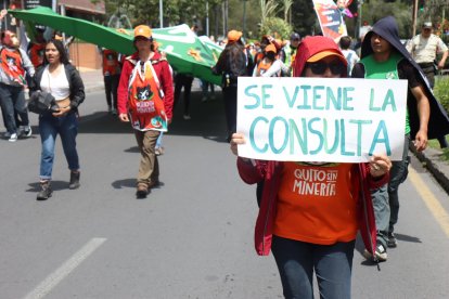 La campaña 'Quito sin Minería' recolectó 380.000 firma para prohibir la minería metálica en el Chocó Andino.
