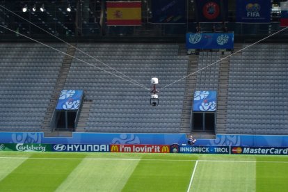 La Spidercam, antes llamada Sky Cam, será vista por primera vez se la instalará en el Monumental para la Final de Copa Libertadores.