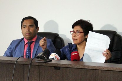 Elizabeth Otavalo, madre de la víctima, no confía en el informe de la Policía Nacional.