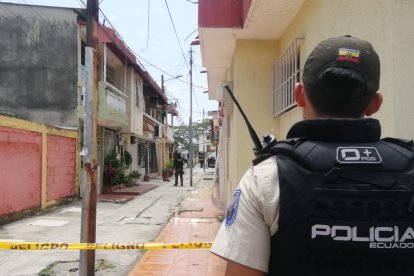 Personal del GIR intervino en la investigación de la escena.