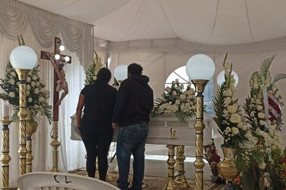Los restos de Dayana Suárez fueron velados  en una sala de velación en el barrio San Alfonso de Ambato. Fue sepultada la tarde de ayer.
