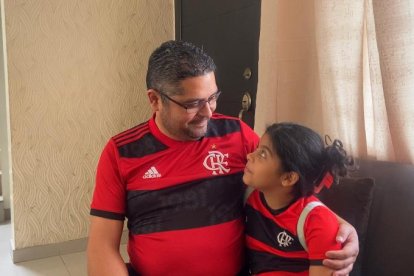 Andre Ricardo Santos y su hija Amanda viven en Montreal, Canadá