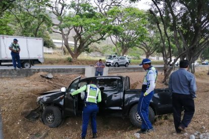 El hecho se registró en el kilómetro 14,5, diagonal a una unidad educativa del sector.