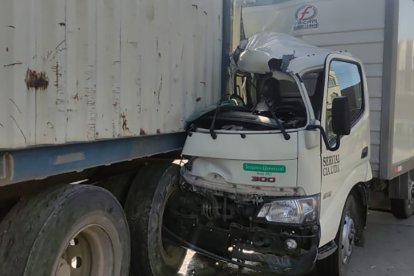 Los heridos se hallan internados en el Hospital Regional Vicente Corral Moscoso de Cuenca en estado de observación y son una mujer y un hombre mayores de edad