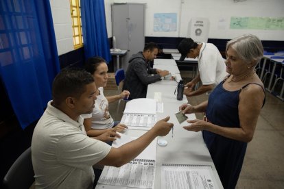 Miles de brasileños ejercieron su derecho al voto este domingo 30 de octubre.