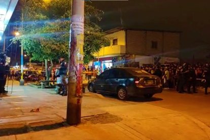 El carro en el cual andaba la víctima fue revisado por los agentes.