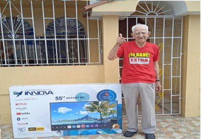 Don José Román Abad le contó a los enfermeros que se había ganado una pantallota con EXTRA.