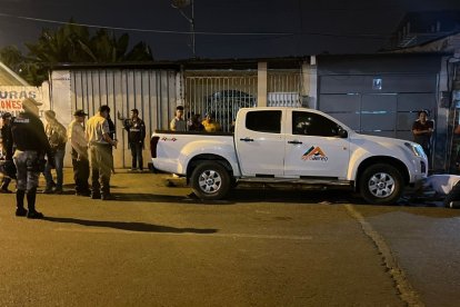 Al parecer, un hombre que estaba frente de la casa disparó por el lado donde viajaba Olimpia.