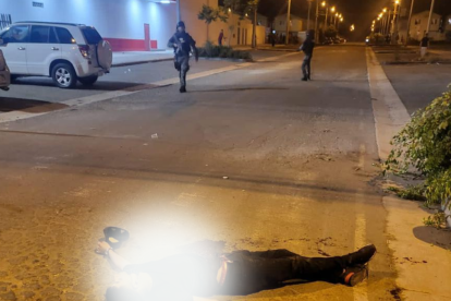 El presunto delincuente fue abatido por personal policial.