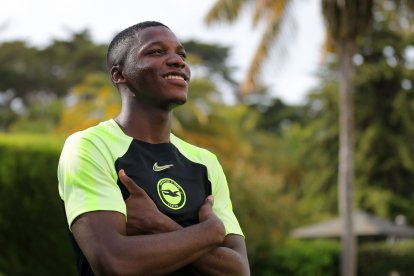 El ecuatoriano Moisés Caicedo es actualmente una de las figuras del Brighton de Inglaterra.