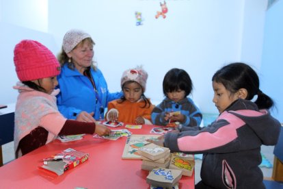 Los pequeños tienen la guía y cuidado de gente especializada.