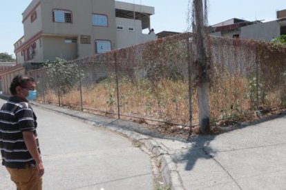 Vecinos de la ciudadela Brisas del Río expresan que los solares vacíos les roban la tranquilidad