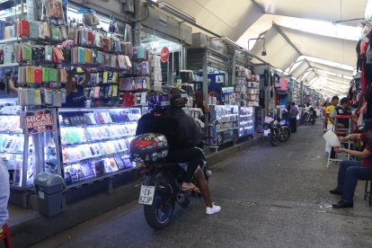 Dueños y trabajadores de los negocios afirman que antes sentían mayor seguridad.