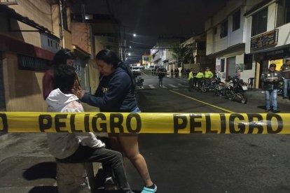 Policía motorizada buscó a los sospechosos, la noche del domingo 13 de noviembre de 2022, sin tener resultados.